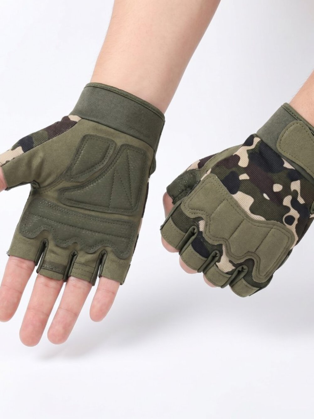 Classic Camouflage Tactical Grip Gloves - Fingerless